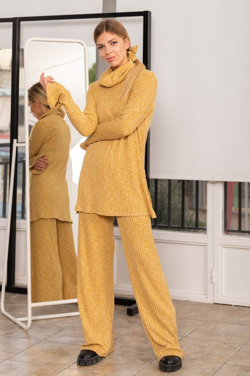Wine Red Knit Long Trousers